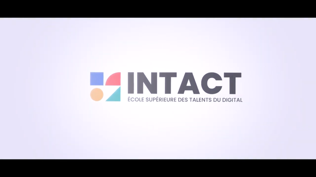 Production Audiovisuelle : Vidéo Promotionnelle pour INTAC – École Supérieure Française des Métiers du Numérique